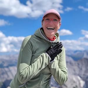 Meet your Posher, Deb